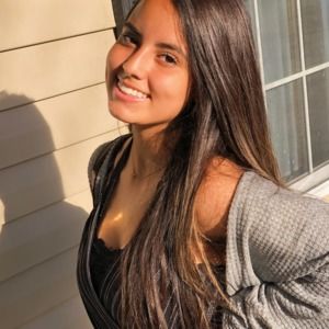 Meet your Posher, Mia